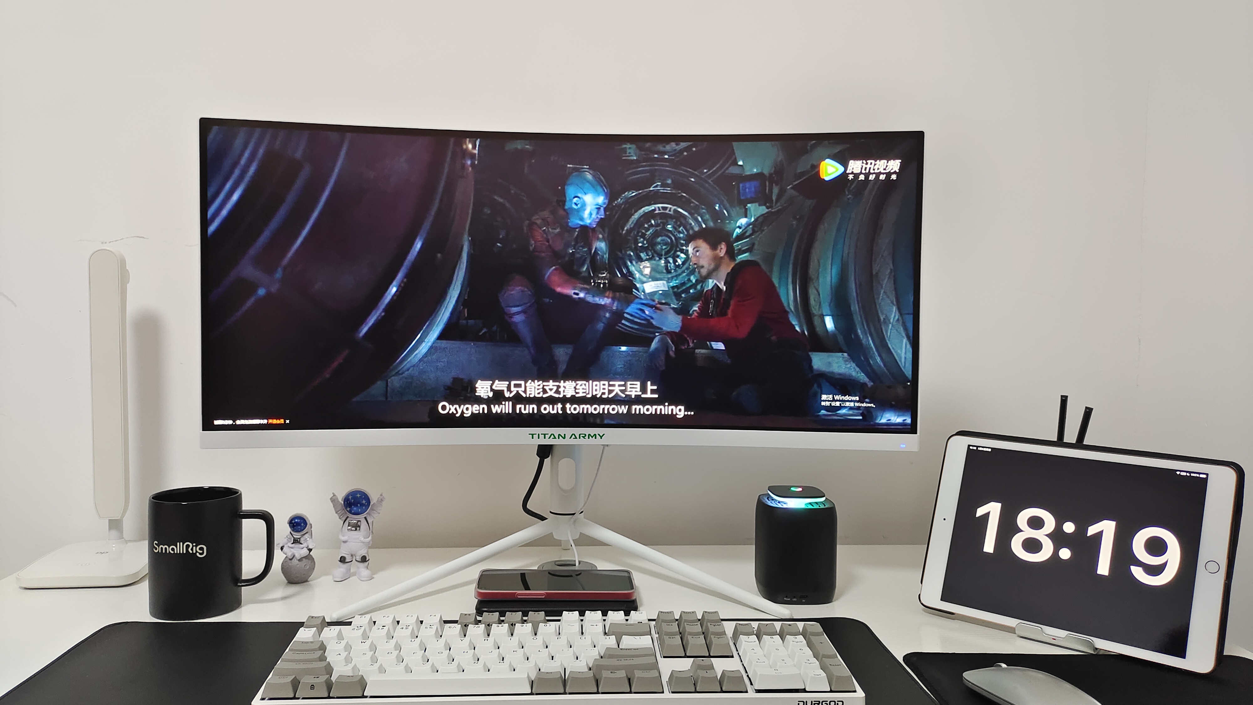 显示器|办公利器游戏外挂?首款曲面带鱼屏泰坦军团A30QR,为何选它