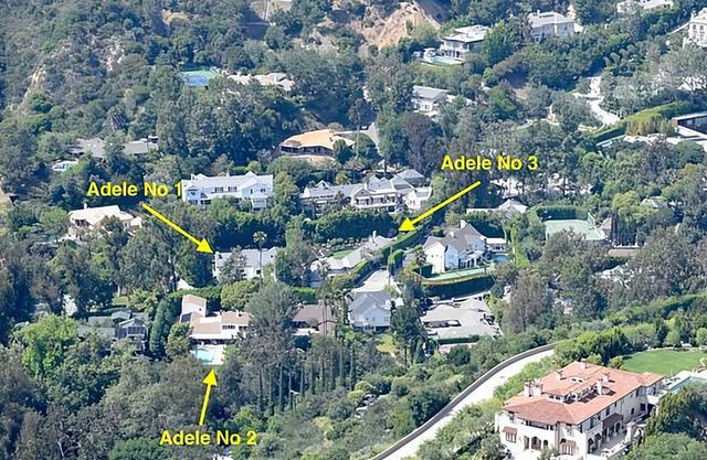 阿黛尔|阿黛尔与男友赛场看球，看男友眼神痴迷，上周两人搬进3.9亿豪宅