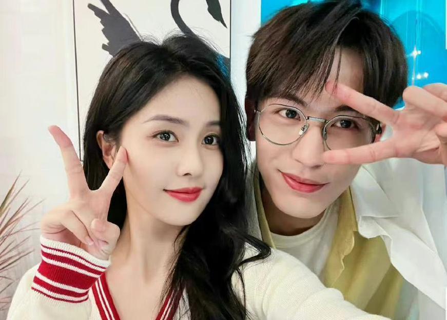 白梦妍|于正力挺白鹿，喊话《长月烬明》制片人：当初怎么求我的忘记了？