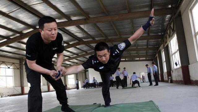 招聘|狱警岗位开始招聘了,有3个报名条件,看看你能满足哪一条