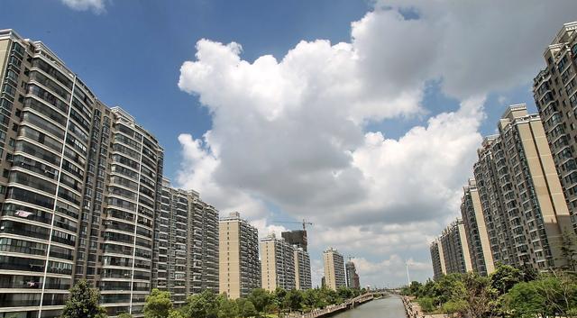 房价|未来5年,是买房还是卖房?王健林两句话说透,刚需心中有数了