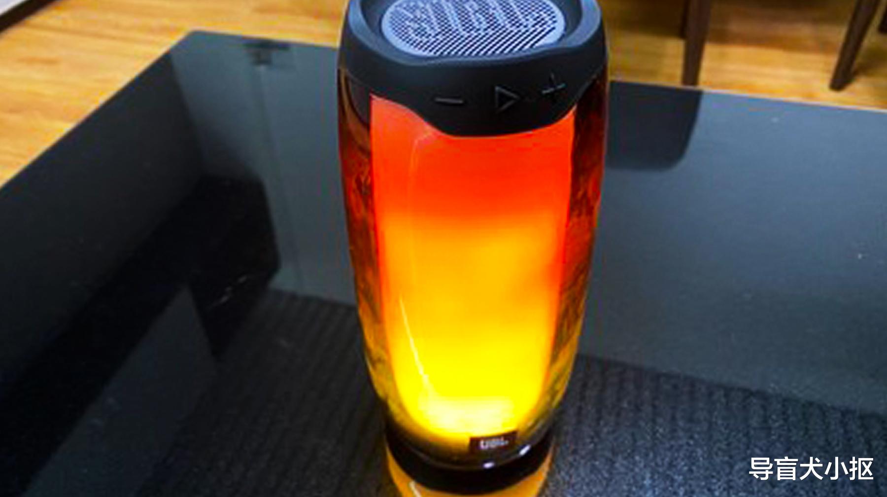 蓝牙音箱|在家也能观赏声光秀，洋品牌JBL蓝牙音箱体验，好音乐360度舞动