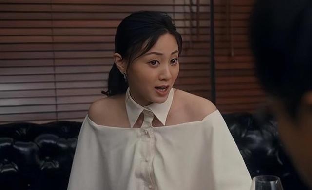 TVB|TVB知名女星演气质名媛,与男主角激吻到嘴唇变形