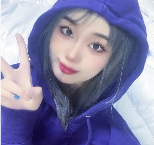 都美竹起诉闺蜜后，要求李恩刘美丽赔偿十万，并且公开赔礼道歉