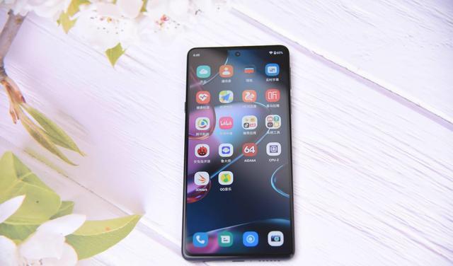 gen.g战队|友商真香机再次降价，骁龙8Gen1+三主摄+68W快充，仅2399元