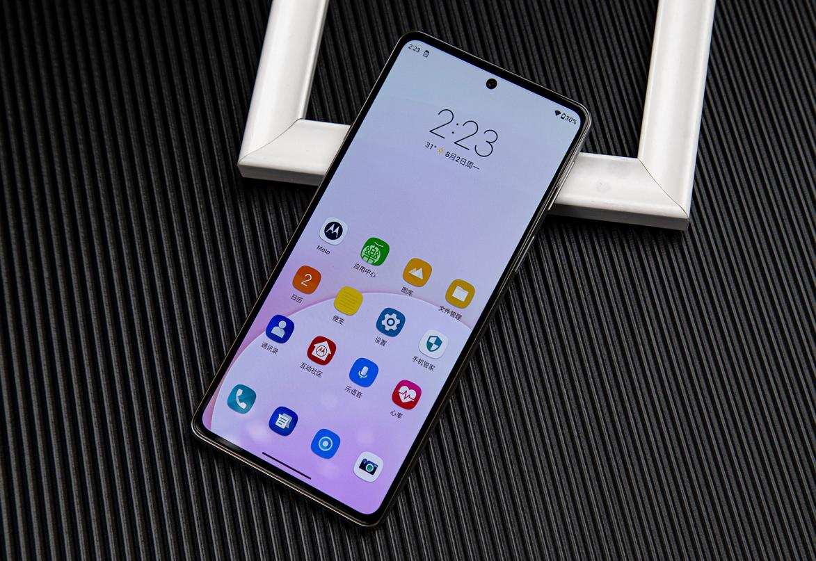 摩托罗拉|摩托罗拉edge 轻奢版评测：超薄设计