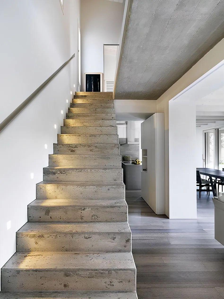 复式楼装修,楼梯才是重点,一旦选错了材质,整屋档次绝不会高