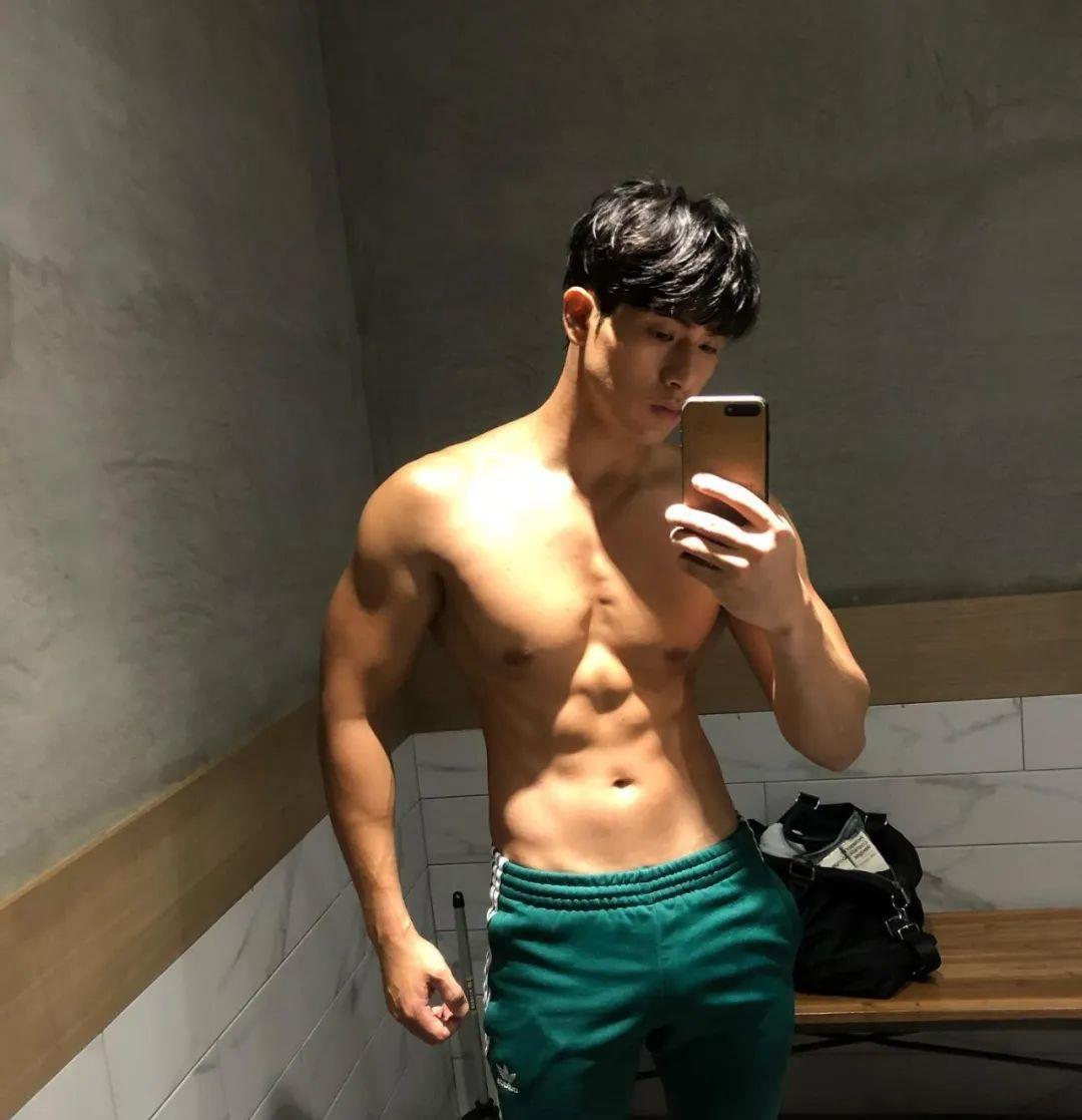 周杰伦|丰田广告男模找到了，他还出现在周杰伦的广告里