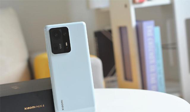 索尼Xperia|小米首款18G+1TB新机备货，5500mAh+1.08亿像素，机皇稳了