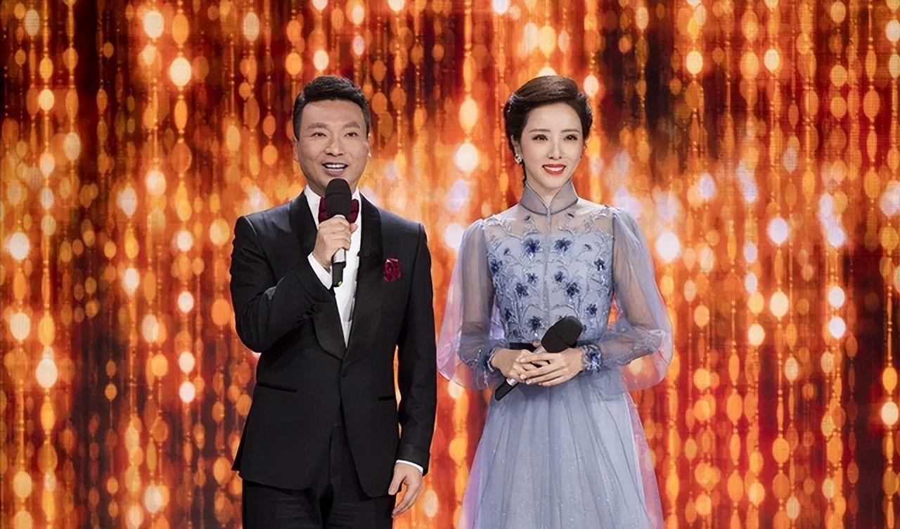 李思思|回顾：央视主持李思思，从一线转到电视购物，知情人称是因为家庭原因