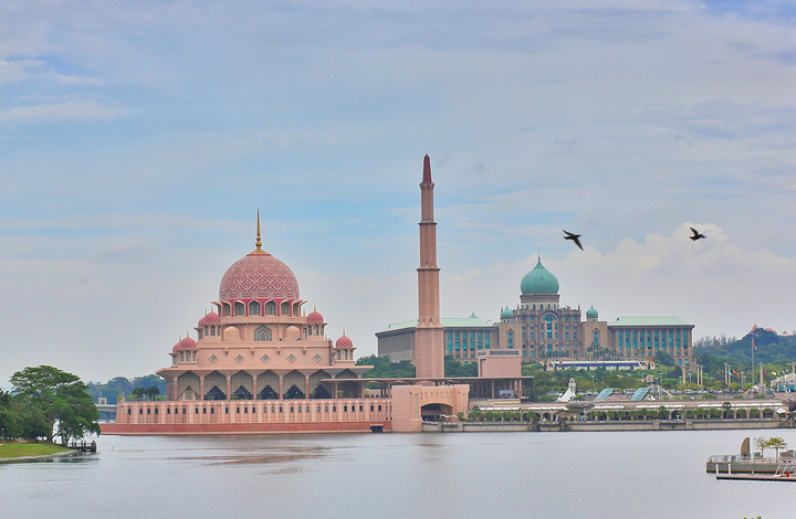 温泉|马来西亚智慧型花园城市—布城