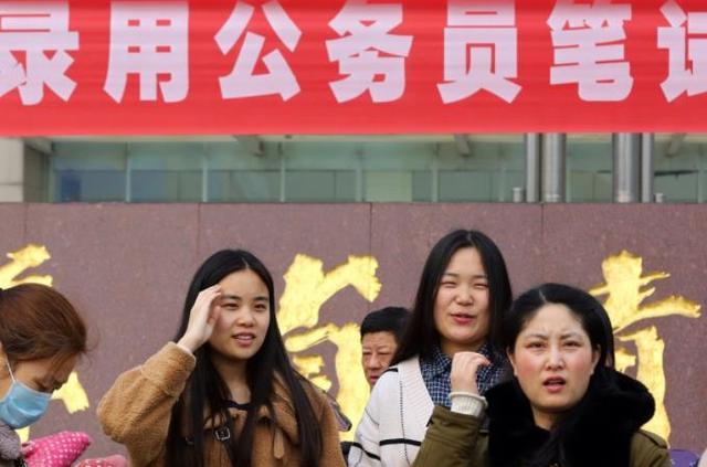 穿衣搭配|事业单位招聘遇冷,重庆一事业单位招聘大量缺额,背后原因很现实