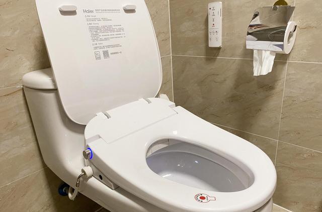 欣赏完朋友家的卫生间:我家再装修,也要在卫生间里装这5种东西