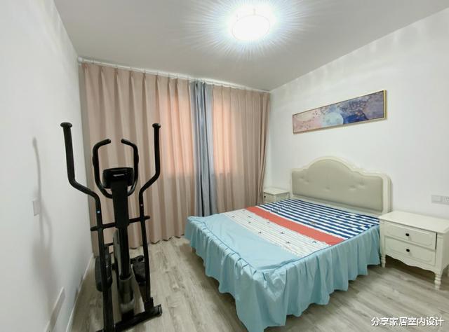 她家120平新房，坚持客厅与阳台打通，完工后非常满意，分享一下