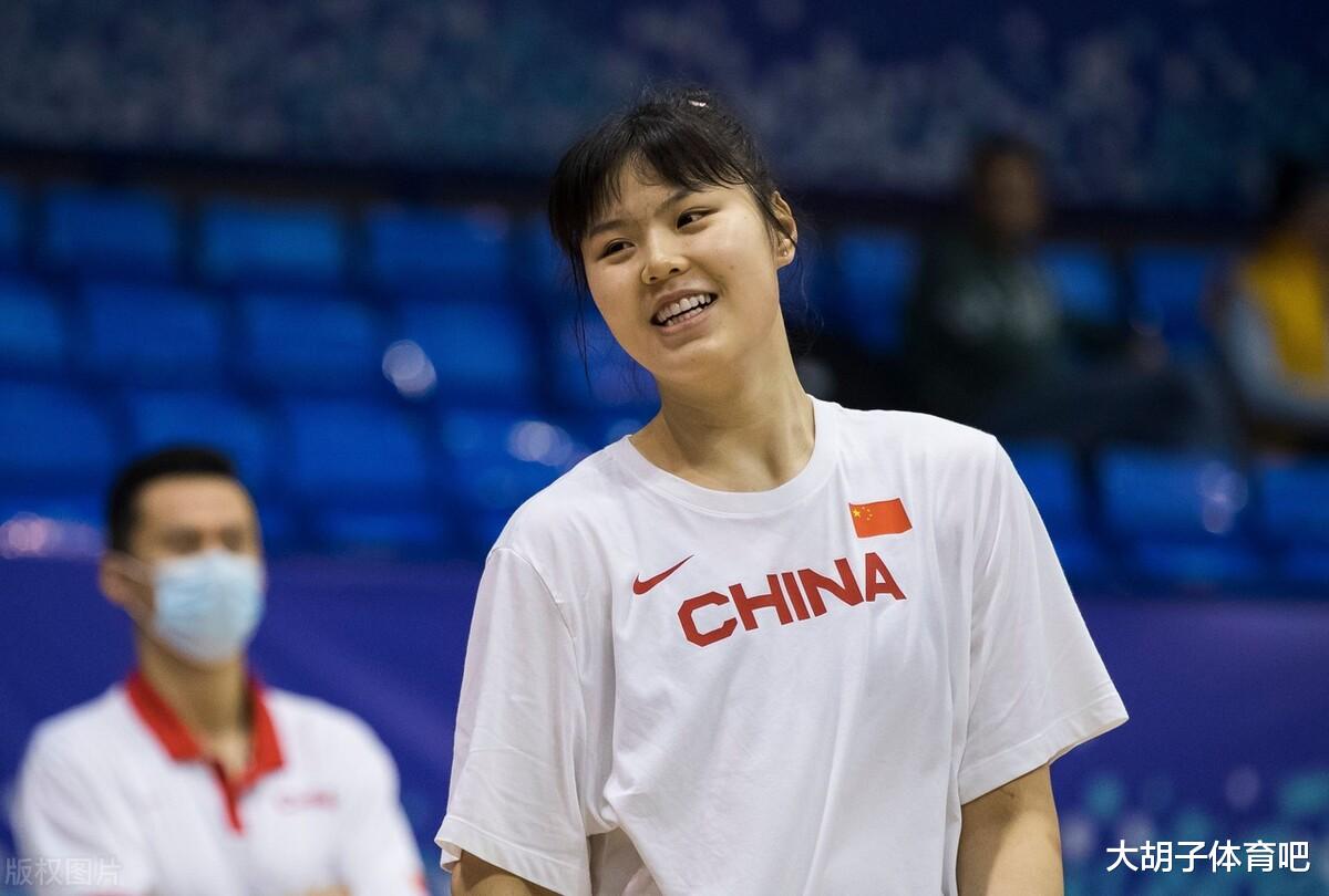 中国篮协|下一个王治郅？曝中国篮协出手介入，李月汝赴美破灭，球迷怒了