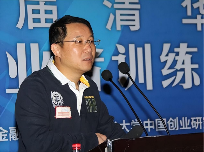 童蕾|富商周旭辉:44岁娶小12岁女星童蕾,获刑3年后,妻女怎么样了?