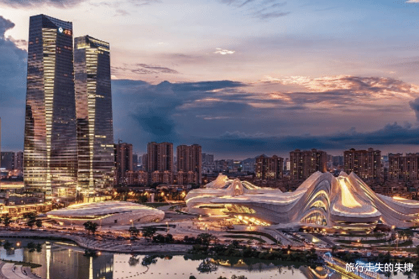 2021华中44市州GDP排名公布,武汉依旧中部一哥,郑州长沙贴身肉搏