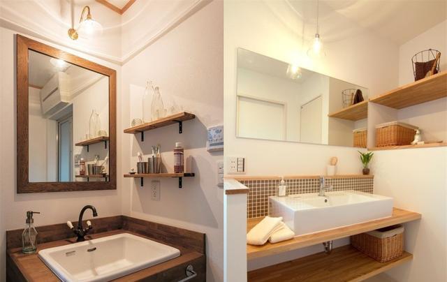 洗漱台外移,如何做储物?学他家,2.4m高隔墙内套拱形壁龛,实用