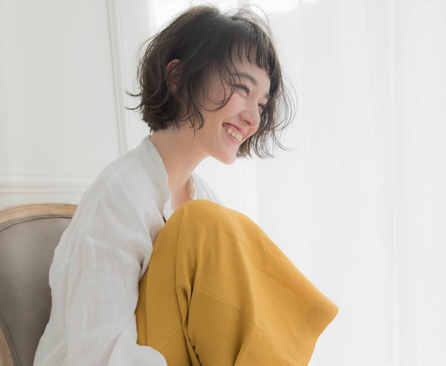 发型 发量少又细软的女生适合什么发型？这三种发型，显发量又洋气减龄