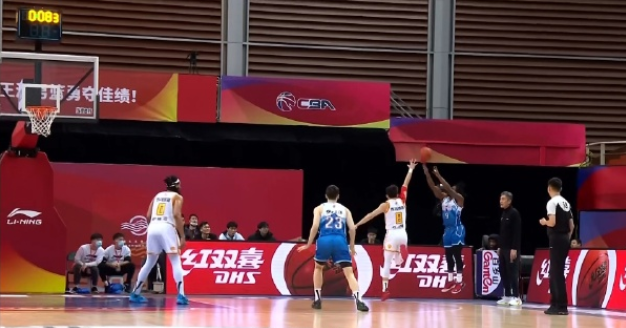 周鹏回广东队?假新闻!CBA也有交易窗口期