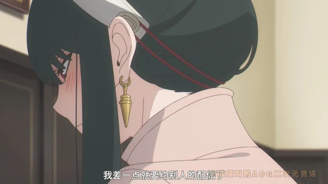 间谍过家家|《间谍过家家》第2话女主约尔?闪亮登场，手榴弹拉环求婚名场面太帅了！