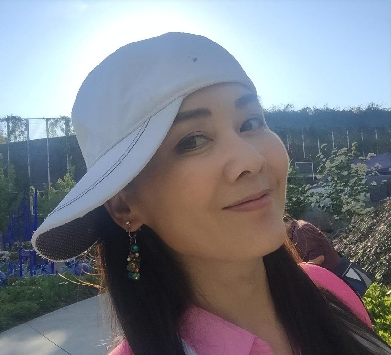 李琳|51岁女演员李琳：被前夫一巴掌，扇到离婚，二婚嫁给世界冠军很幸福