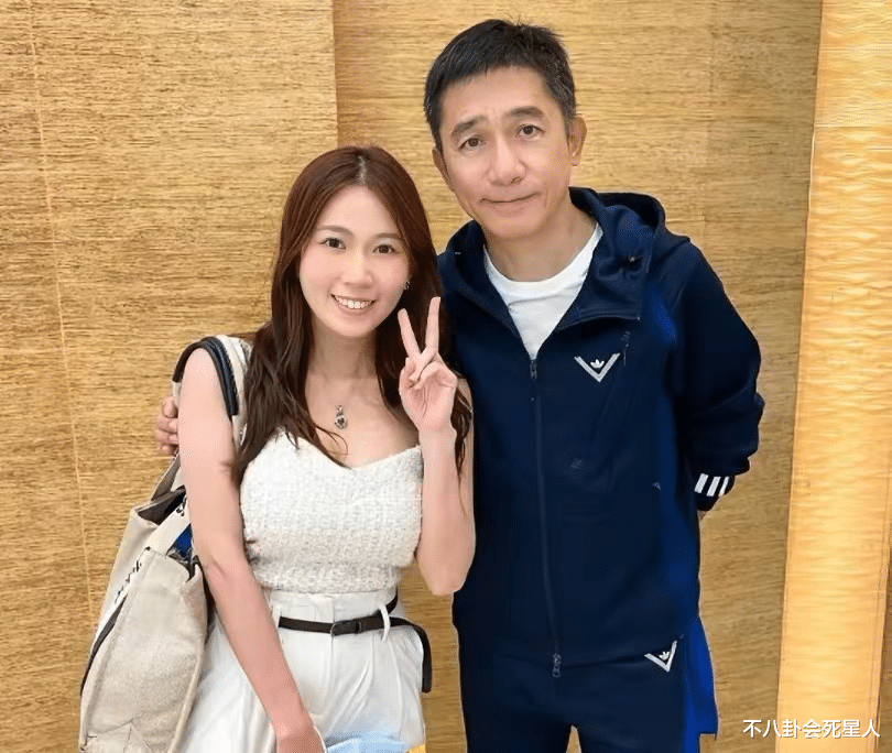 周润发|12位60+男星群像:周润发佝偻如80,吕良伟一身腱子肉似小伙