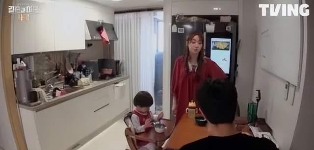 咸素媛|T-ara成员陷离婚危机?女团成员成为家庭主妇;咸素媛二胎流产?