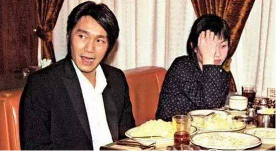 甘比|又一个“邓文迪”，潜伏15年成为百亿首富，她是怎么上位成功的？