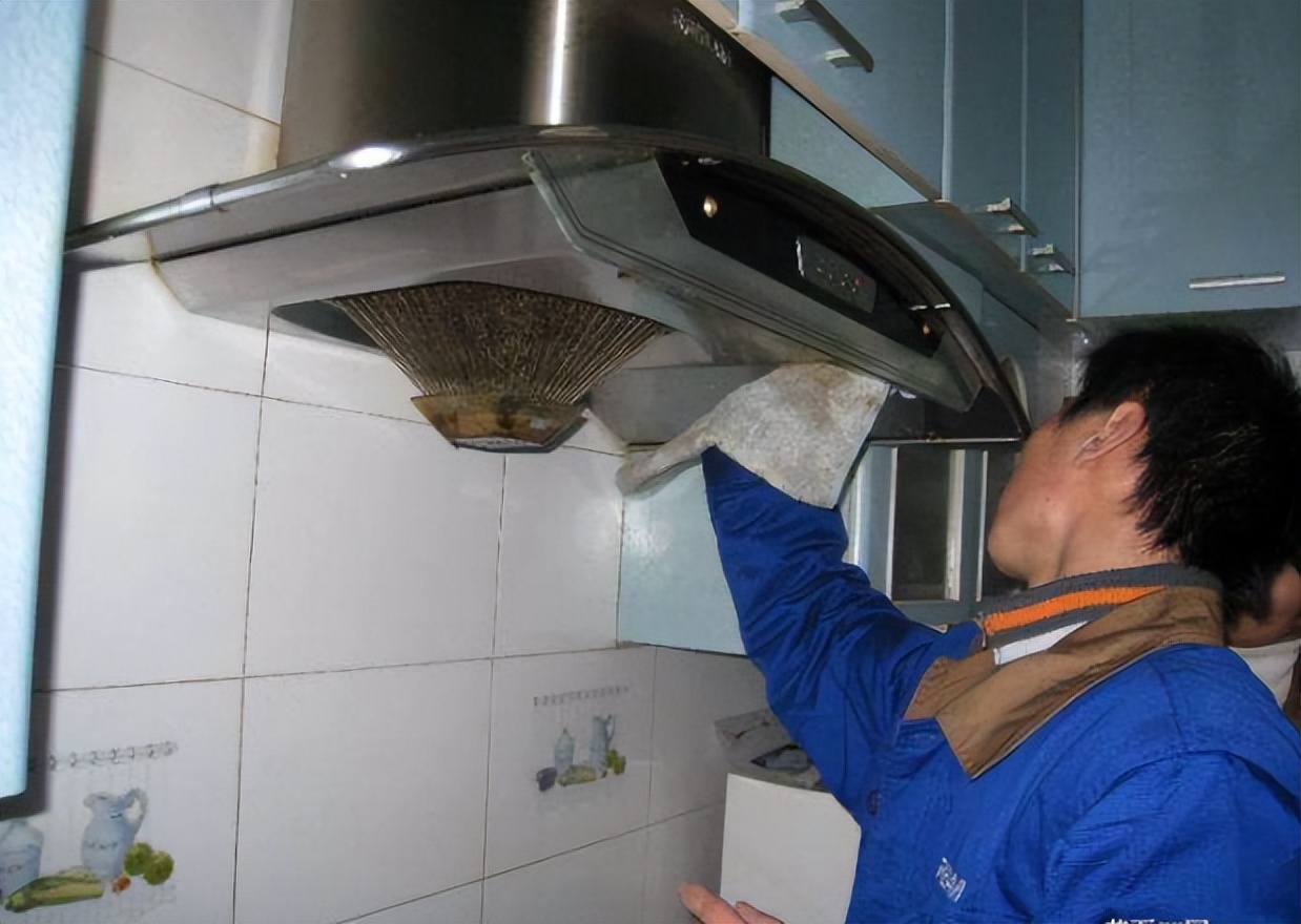 油烟机买“侧吸”还是“顶吸”?听内行人说完,才发现买错了