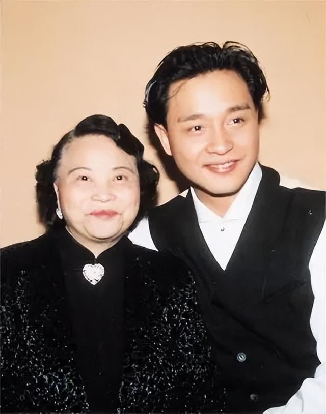 张国荣|张国荣母亲潘玉瑶：39岁生下张国荣，却因生疏的母子情遗憾终生