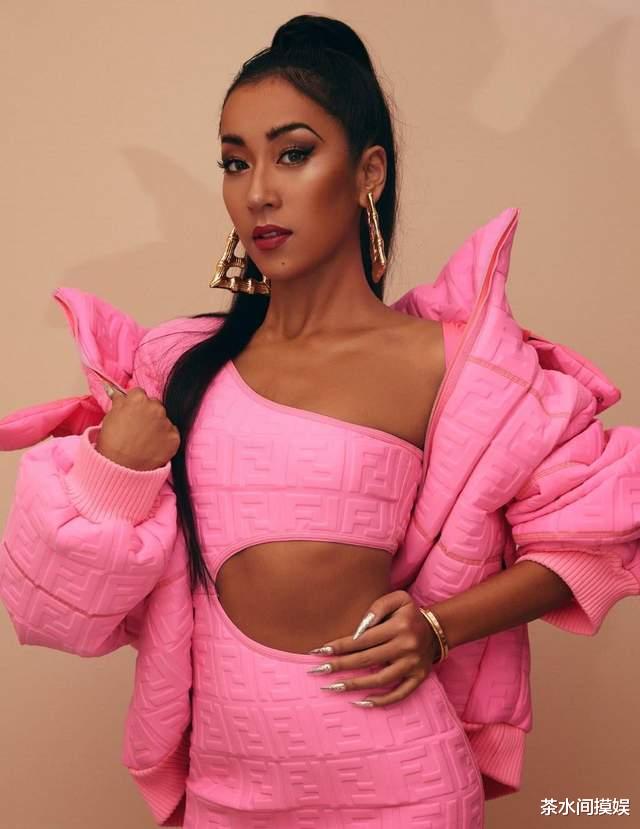 秦岚|高颜值也难驾驭粉色!杨幂胖20斤,刘涛变五五分,刘嘉玲扮嫩失败