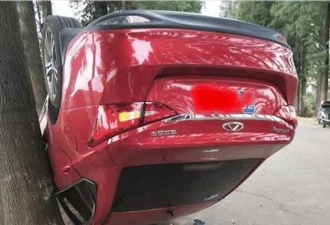 同样是国产车,出事故后,差距一个天一个地!