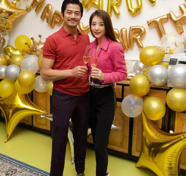 郭富城|郭富城小23岁娇妻近照被疯传,网友看后表示:照片还可以再多一些