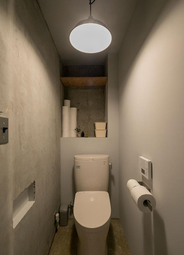 不顾反对买下一层复式公寓，毛坯墙＋水泥地，装修花费不到10万