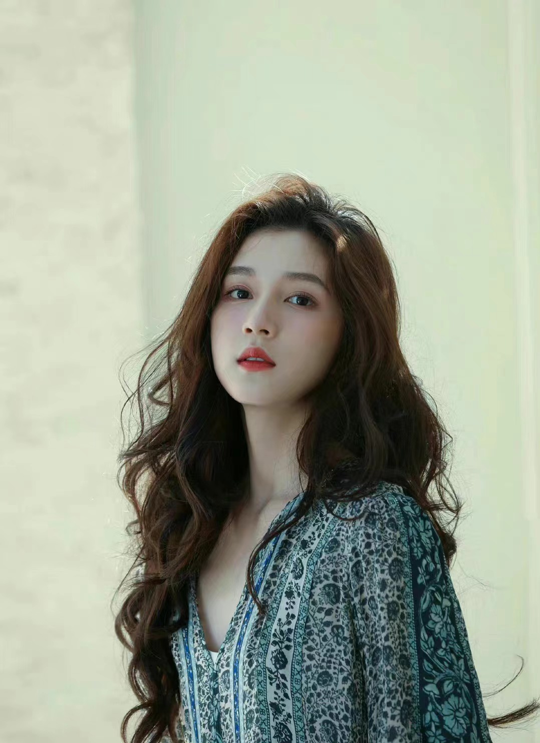 陈思诚|陈思诚和小21岁女友约会,新女友比佟丽娅差远了