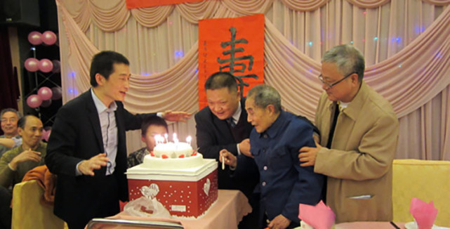 排便|百岁老中医夏禹甸，首位诠释《伤寒论》的名医，他的养生经被公开