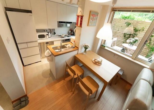 上海夫妻的85㎡小家，装修不豪华，但充满了居住智慧，值得学习！