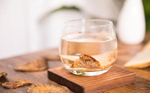 肝脏|叶天士留下的3味草药,睡前喝一口,可以打通体内阳气