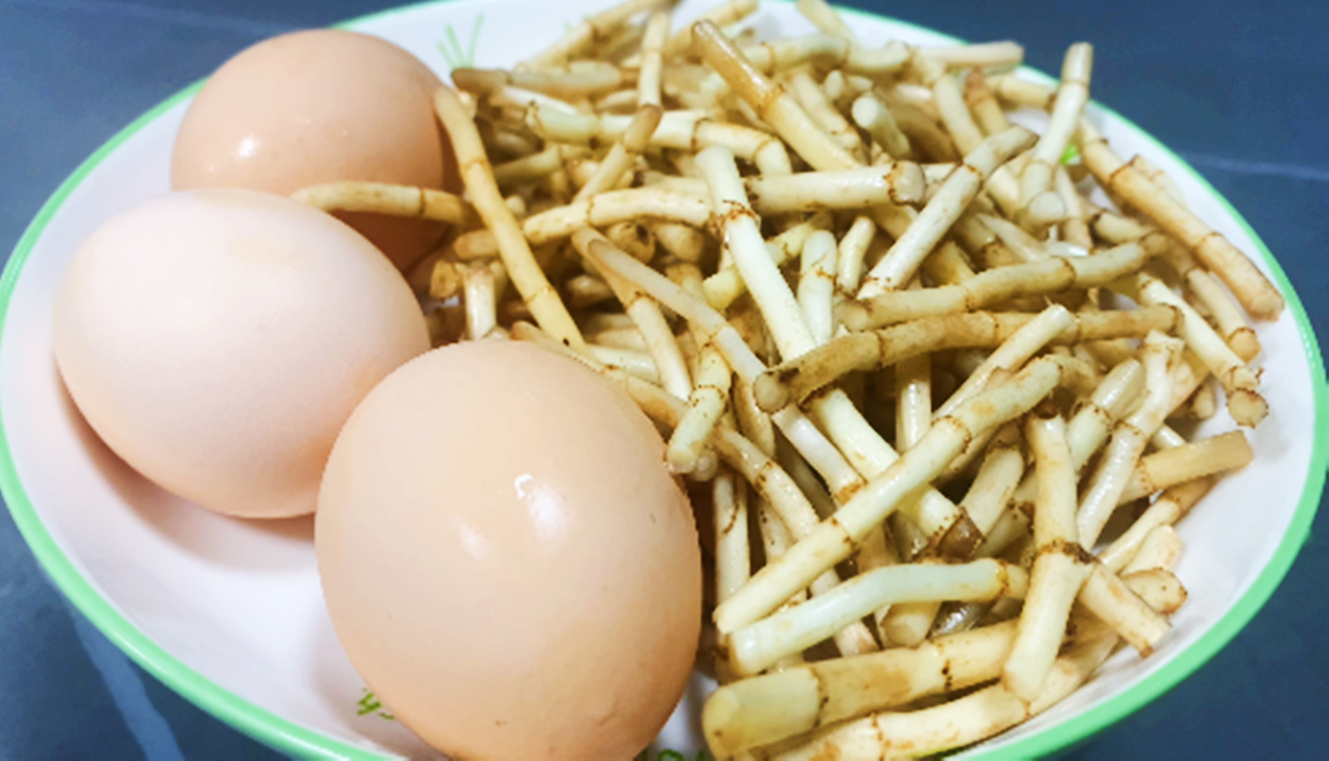 鱼腥草加3个鸡蛋，作用真神奇，好多人一直都不懂，看完试一试