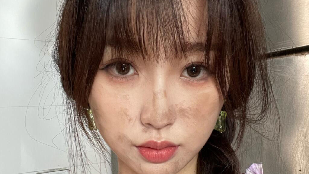 虞书欣 看了满脸“脏”的虞书欣，才知道真正的美女不用P图，照样很美