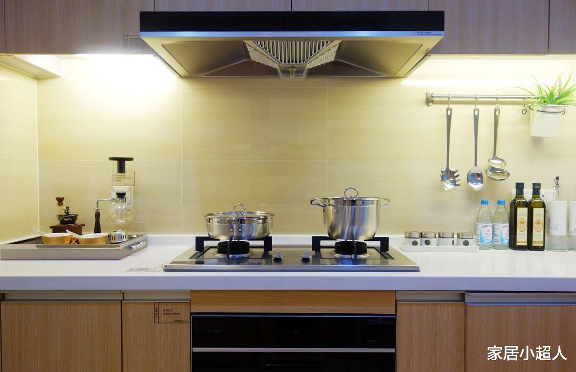 油烟机为何会被集成灶“打压”?集成灶又该如何挑选?一起来聊聊