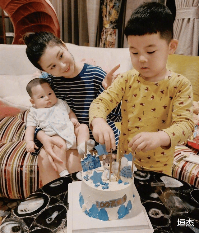 娱乐圈|娱乐圈难得的5个好男人,长着一张多情的脸,一生却只钟情于一人