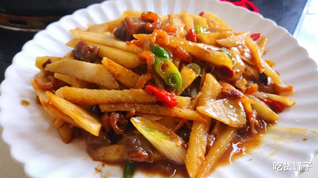 冬天，吃土豆不如吃它，鲜嫩爽口，随手一炒太香了，大人孩子都喜欢！