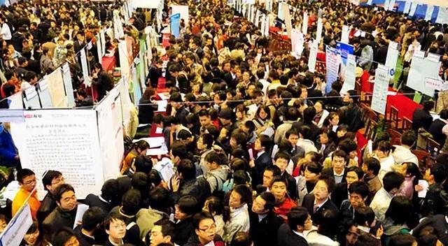 殡葬师|疫情之下诞生不少“新职业”，可能有些奇怪，但收入却不低