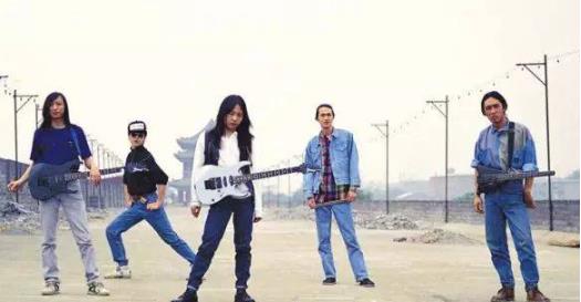 喧闹城市中的隐者，低调的音乐巨星许巍