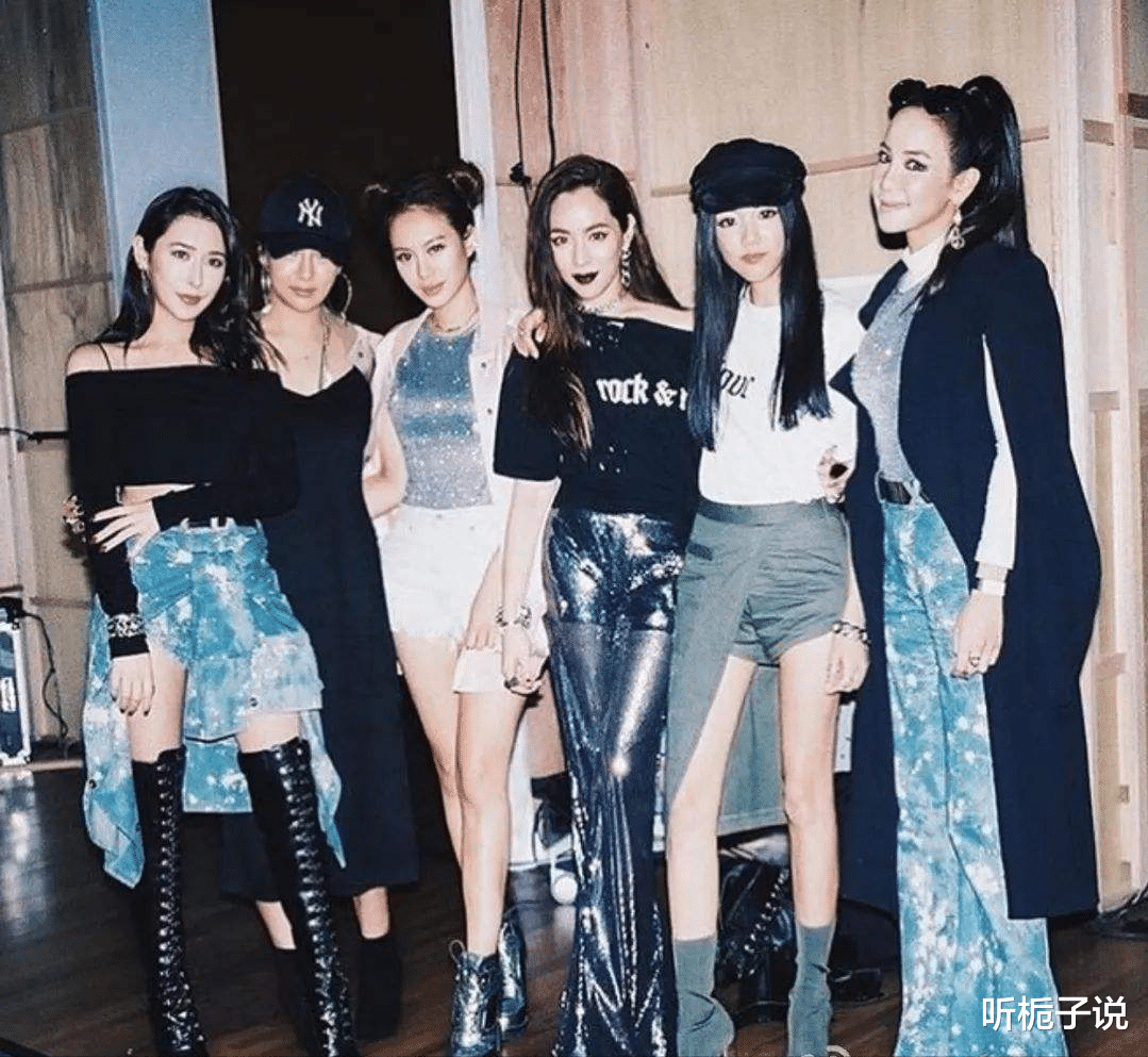 何猷君|恭喜！何猷君前女友即将二婚，男方穿唐装送金银珠宝、山珍海味