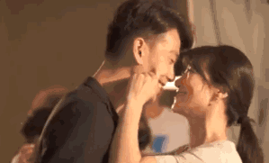 陈紫函|第一渣女复出！艳压AB，曾是整容模板：还被小9岁高富帅宠上天