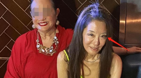 埃及艳后|王薇薇扮埃及艳后秀性感!73岁身材骨感无赘肉,网友:脸是真吓人