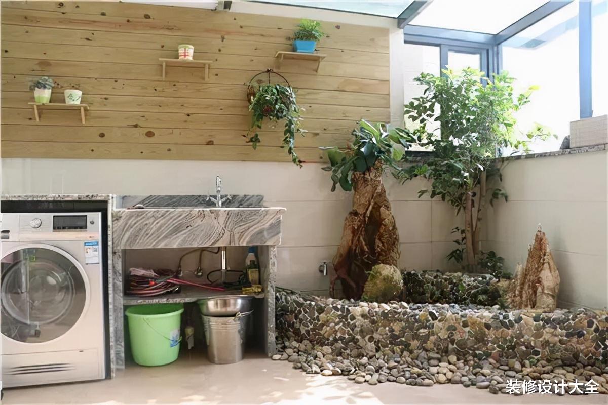 不顾家人反对买顶楼，没想到装好后，单单阳光房就让大家心服口服！